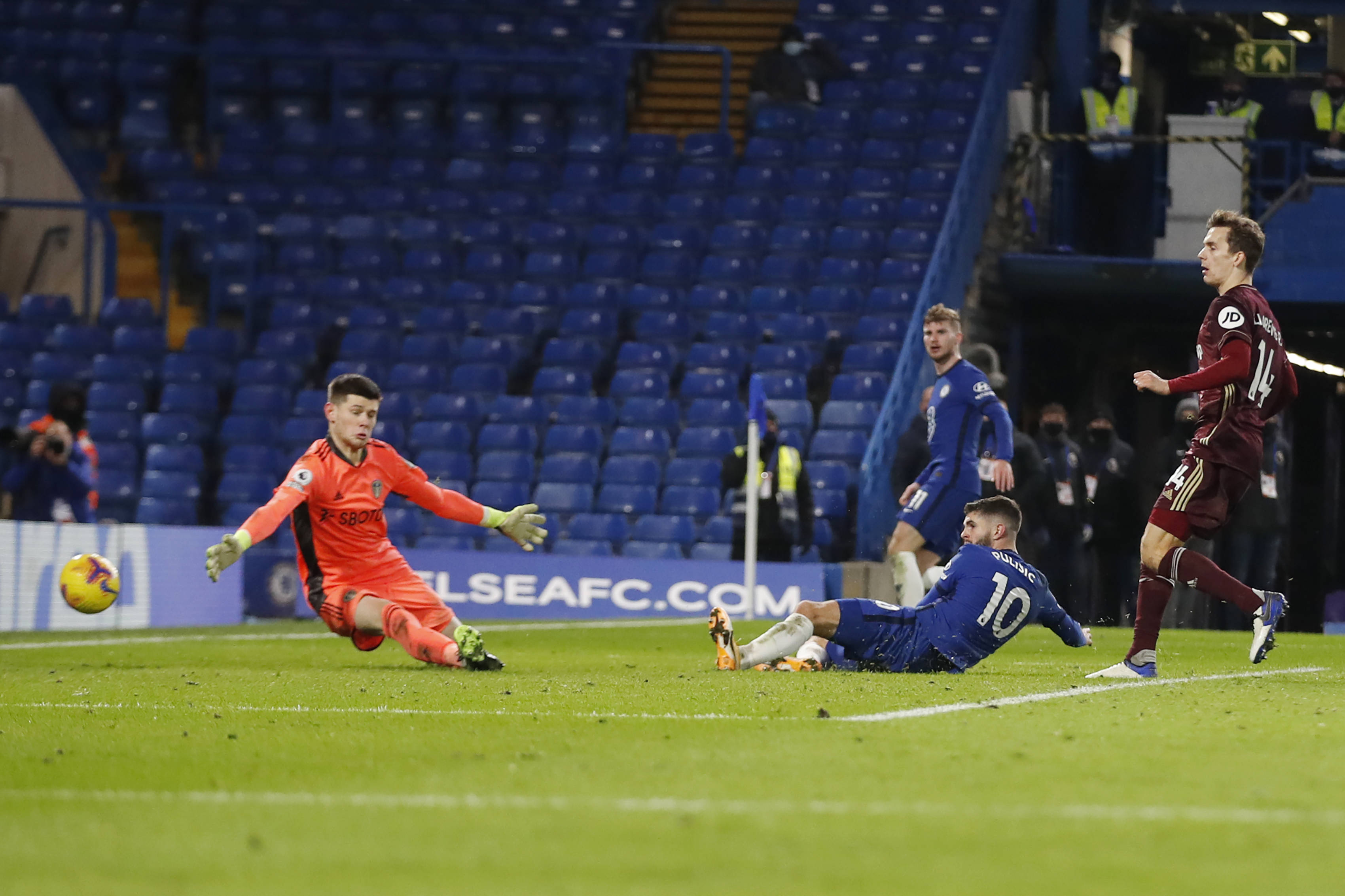 时离开的球 时离开的球